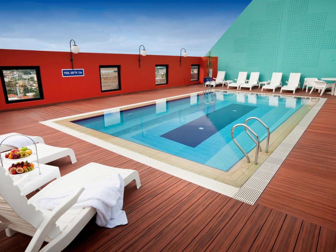 Swimming pool