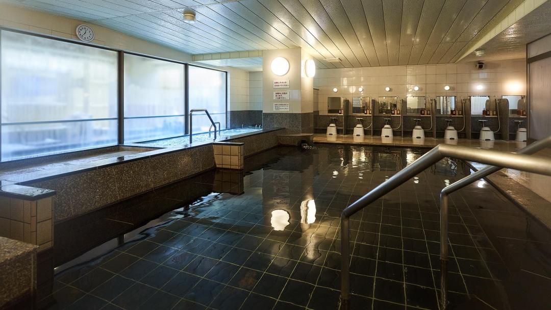 Hot spring bath