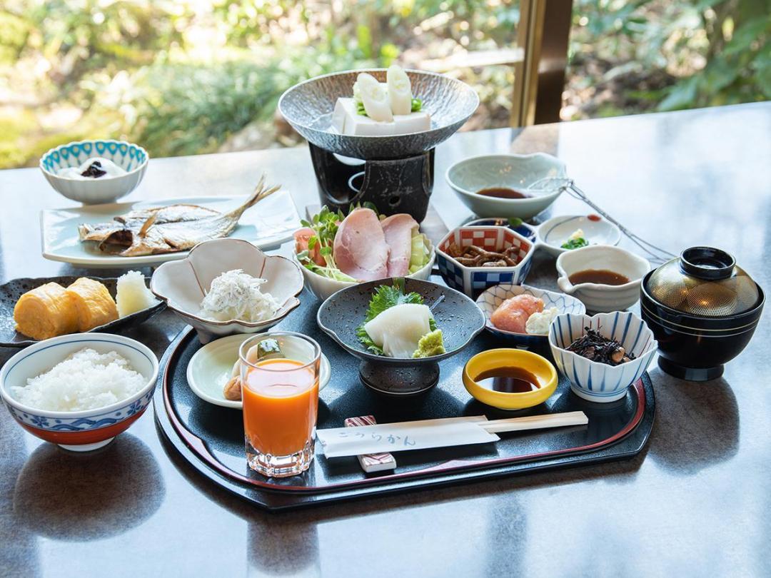 餐飲服務