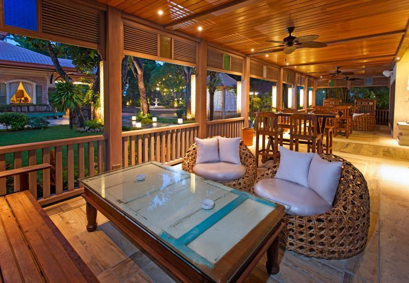 Bar/lounge