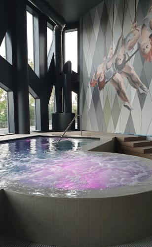 Hot tub