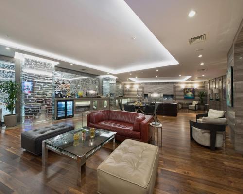 Bar/lounge