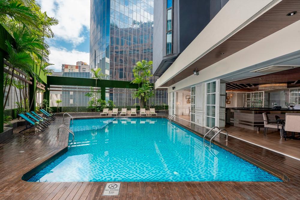 Swimming pool
