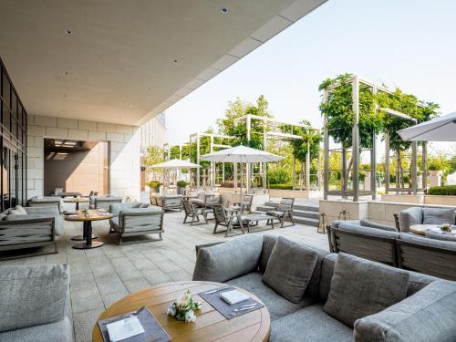 Bar/lounge