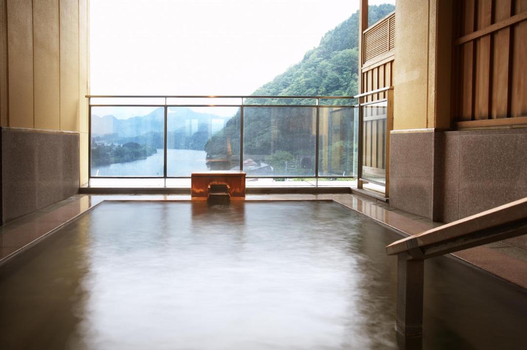 溫泉