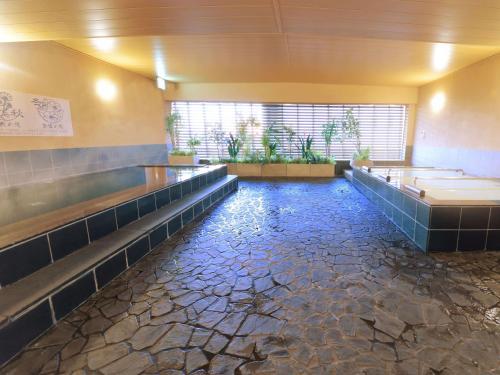 Open air bath