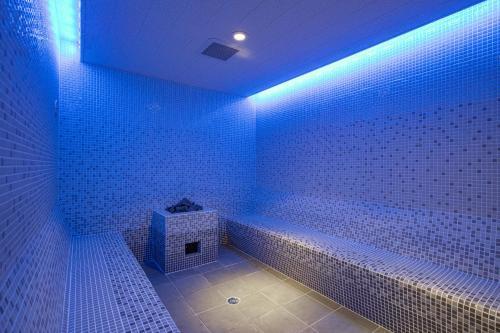 Steamroom