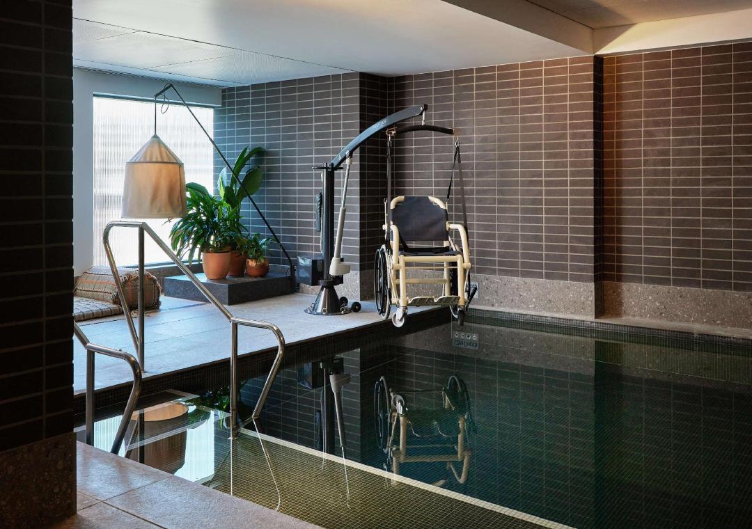 Swimming pool