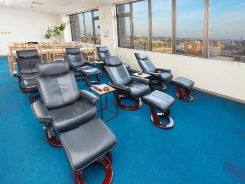 Shared lounge/TV area
