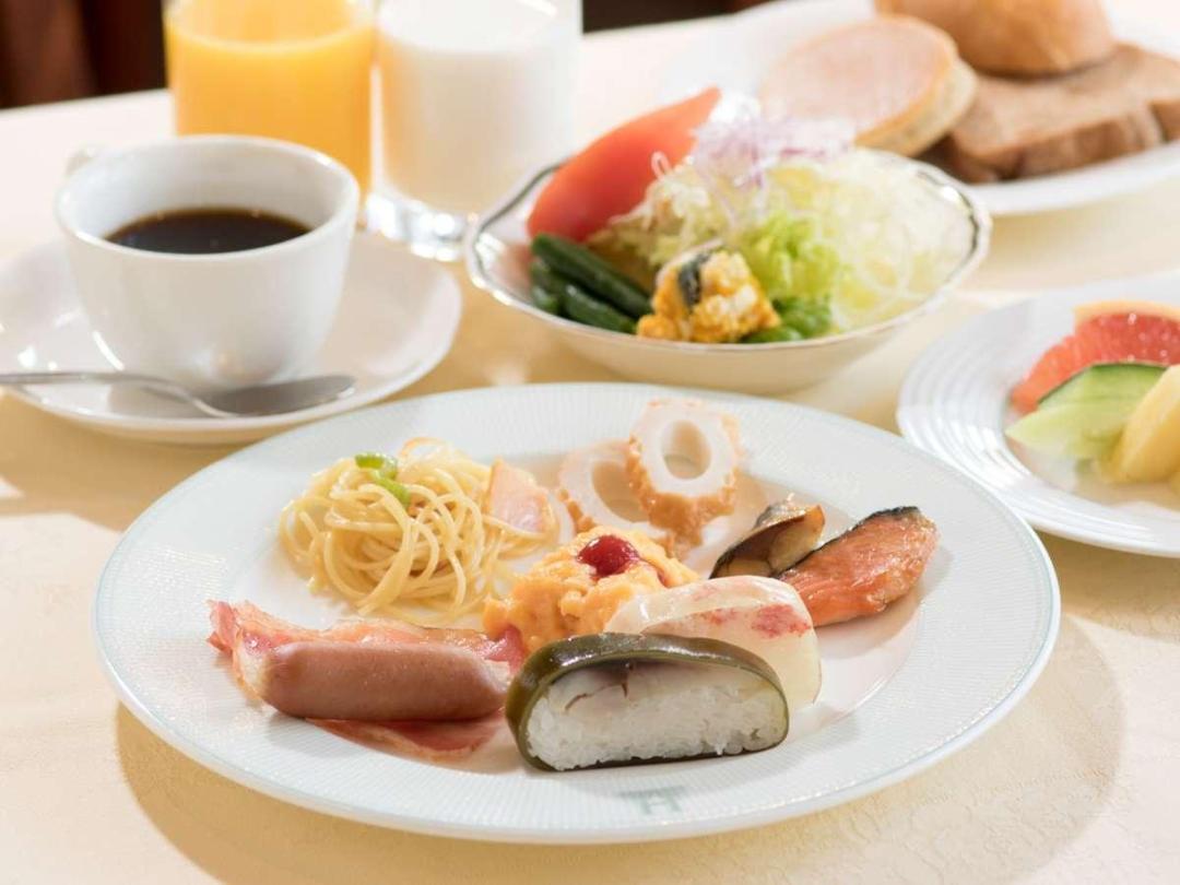 餐飲服務