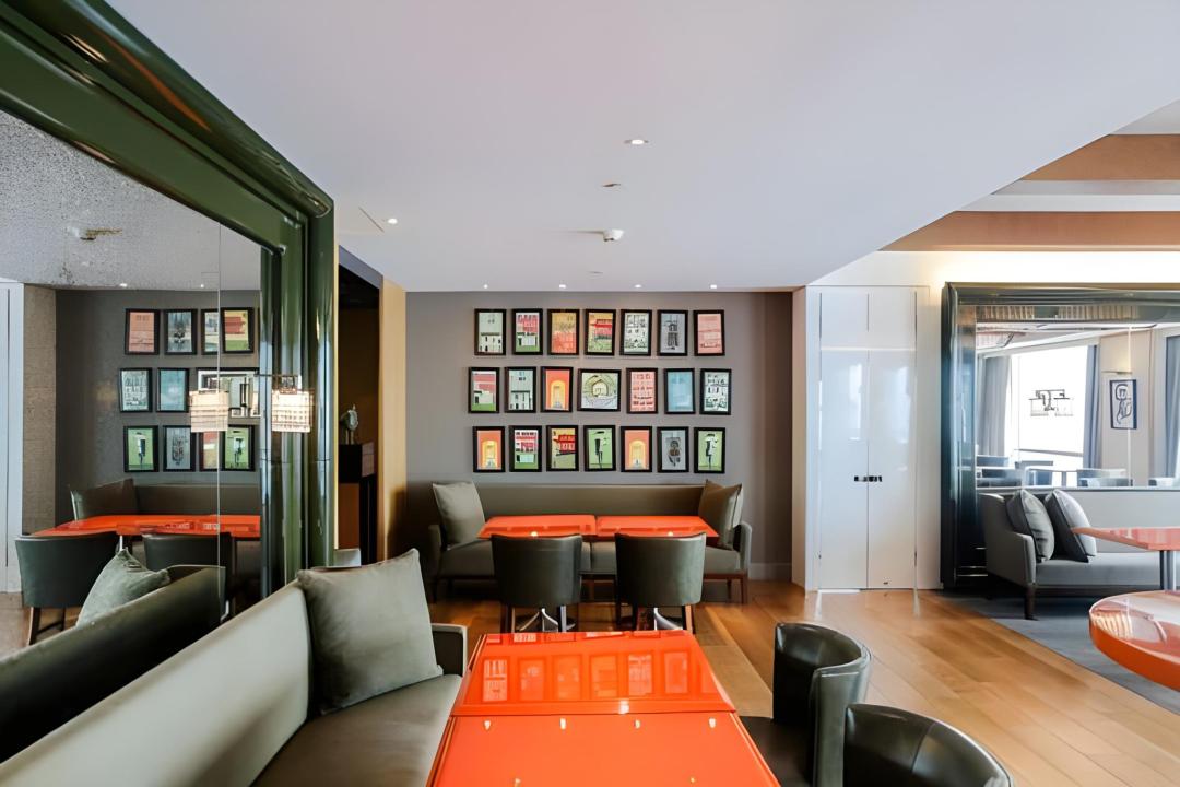 Bar/lounge