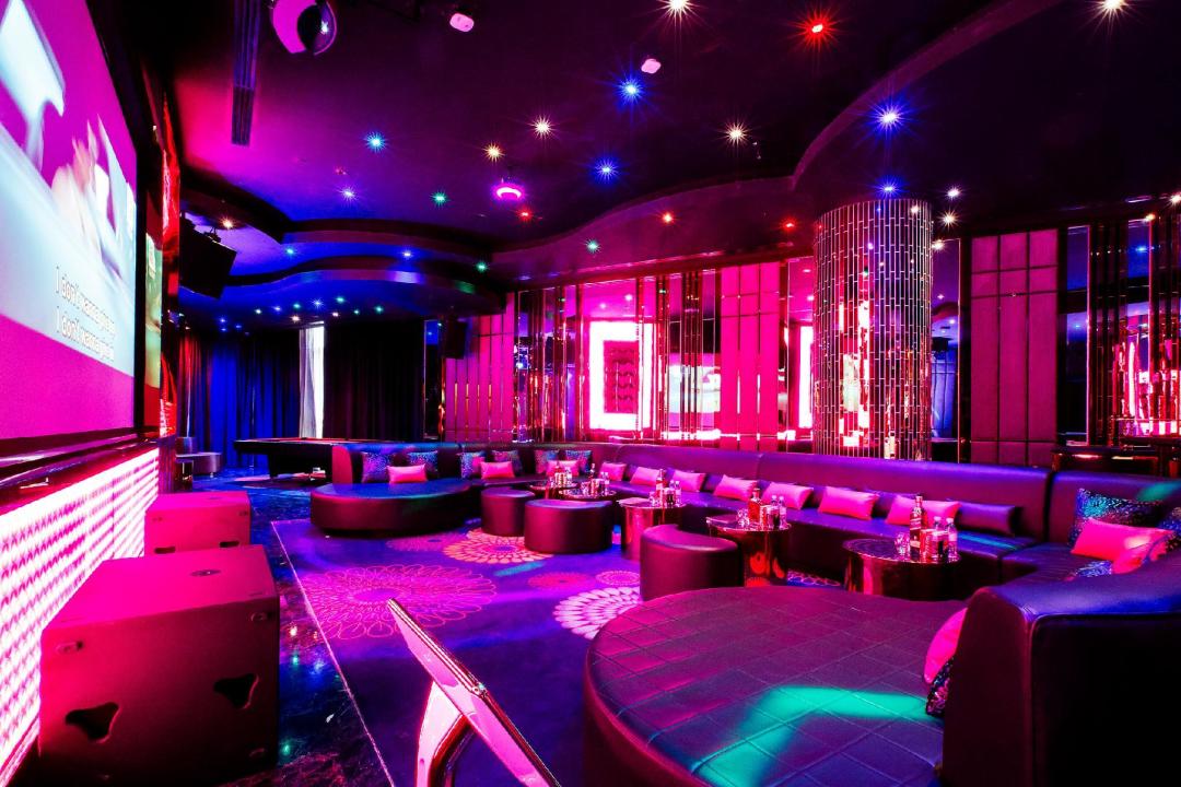 酒吧/Lounge Bar