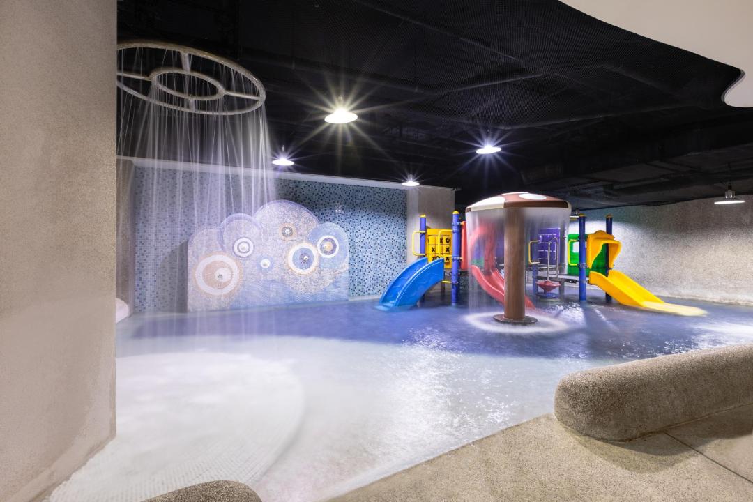 Swimming pool [kids]